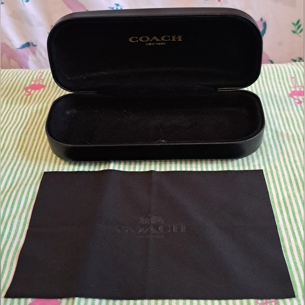 EUC Coach Black Leather Unisex Hard Shell Sunglass Eye Glasses Case w/ Cloth